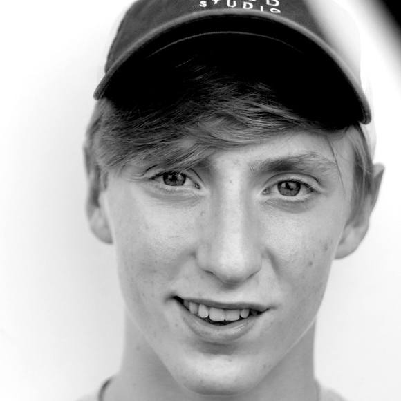 Meet your Posher, Peter - Picture 1 of 1